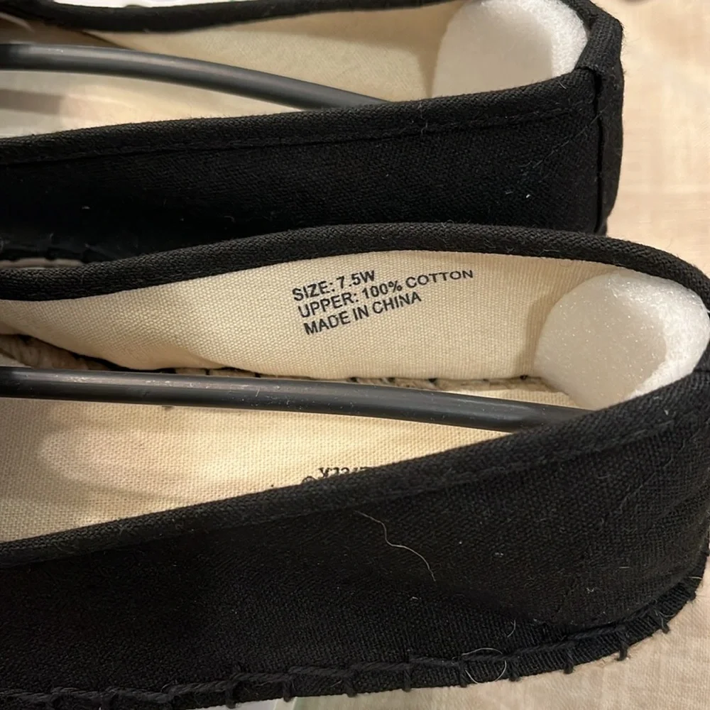Coldwater Creek escape espadrilles